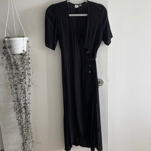 Gap mid-length wrap dress